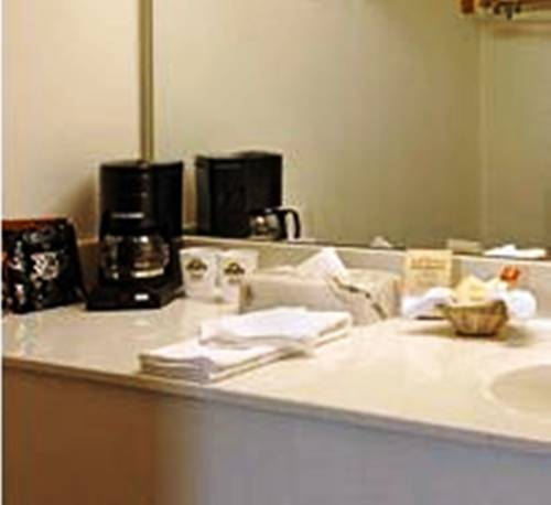 Imagen de la habitación del Hotel Days Inn By Wyndham Forsyth. Foto 12