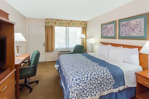 Imagen de la habitación del Hotel Days Inn By Wyndham Fort Myers Springs Resort. Foto 6