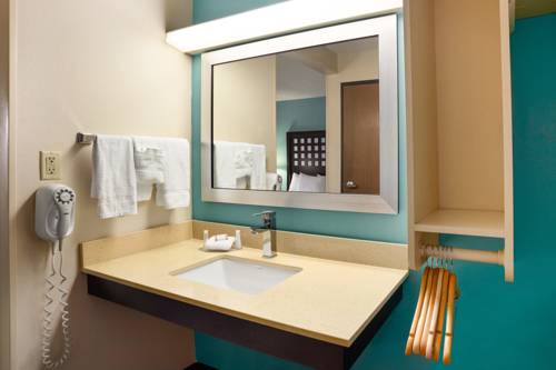 Imagen de la habitación del Hotel Days Inn By Wyndham Fort Smith. Foto 10
