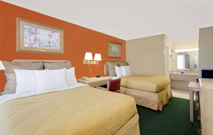 Imagen de la habitación del Hotel Days Inn By Wyndham Fort Walton Beach. Foto 9