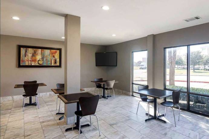 Imagen del bar/restaurante del Hotel Days Inn By Wyndham Fort Worth North / Fossil Creek. Foto 2