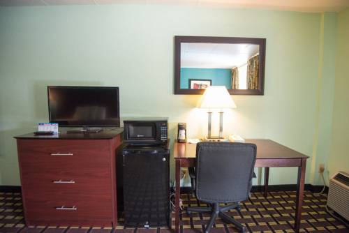 Imagen de la habitación del Hotel Days Inn By Wyndham Fort Wright Cincinnati Area. Foto 2