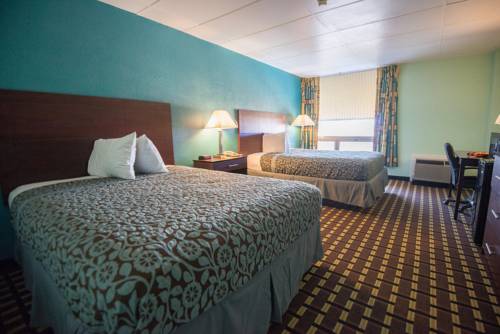 Imagen de la habitación del Hotel Days Inn By Wyndham Fort Wright Cincinnati Area. Foto 10