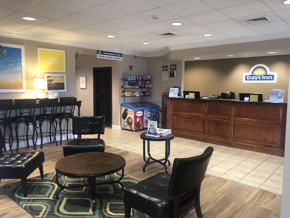 Imagen de los interiores del Hotel Days Inn By Wyndham Frederick. Foto 18