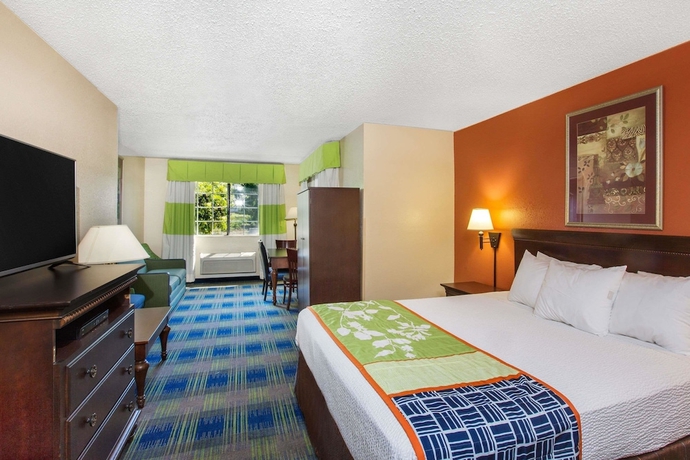 Imagen general del Hotel Days Inn By Wyndham Fremont. Foto 1