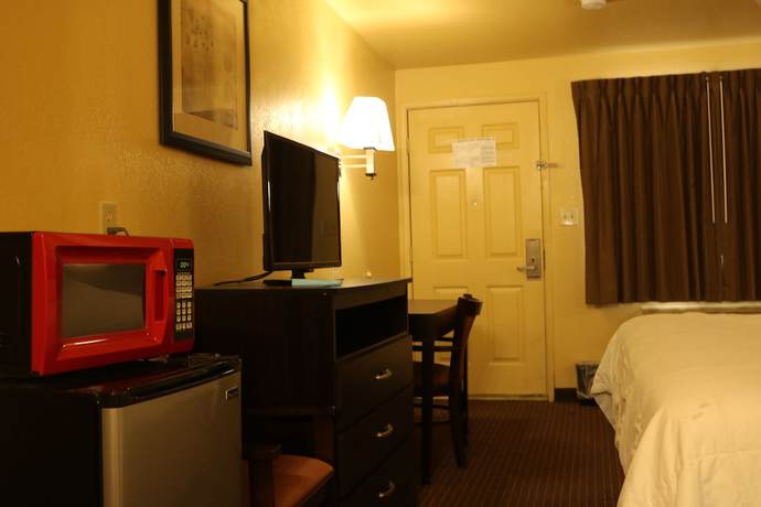 Imagen de la habitación del Hotel Days Inn By Wyndham Fresno South. Foto 6