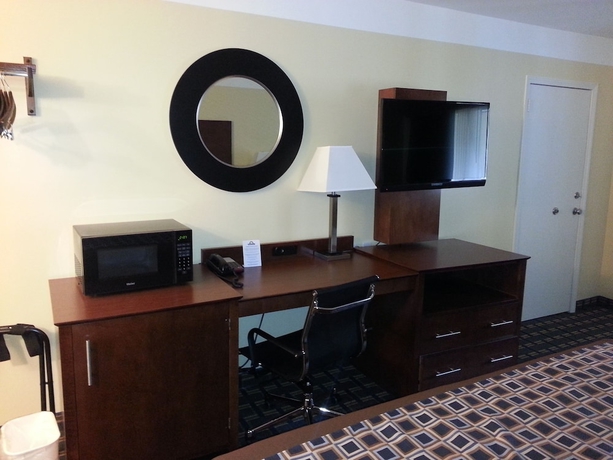 Imagen de la habitación del Hotel Days Inn By Wyndham Fultondale. Foto 10