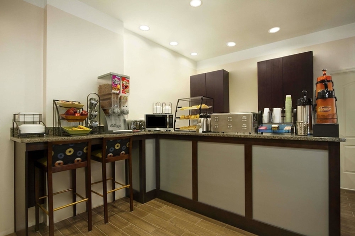 Imagen del bar/restaurante del Hotel Days Inn By Wyndham Fultondale. Foto 5