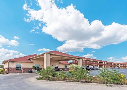 Imagen general del Hotel Days Inn By Wyndham Gainesville. Foto 4