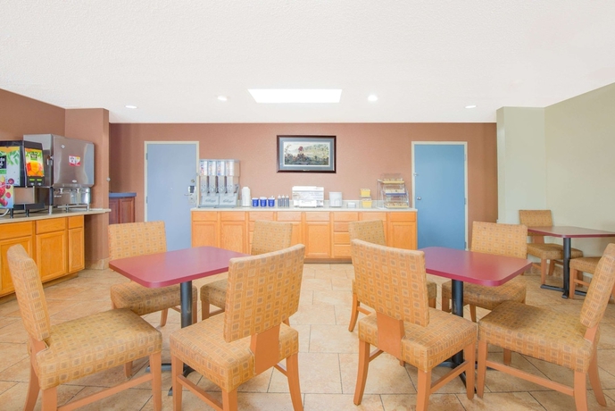 Imagen del bar/restaurante del Hotel Days Inn By Wyndham Gettysburg. Foto 3