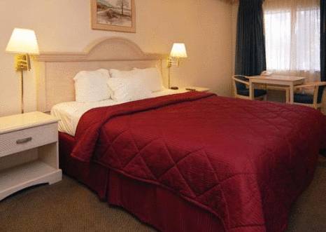 Imagen de la habitación del Hotel Days Inn By Wyndham Gilroy. Foto 9