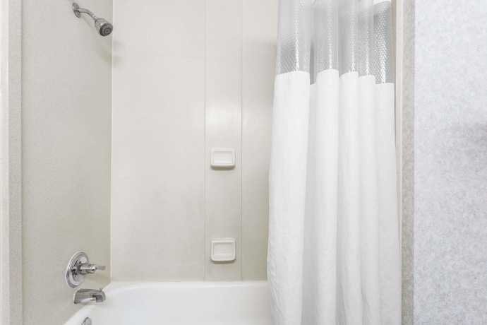 Imagen de la habitación del Hotel Days Inn By Wyndham Glen Allen/richmond North. Foto 4