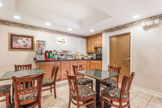 Imagen del bar/restaurante del Hotel Days Inn By Wyndham Glen Allen/richmond North. Foto 2