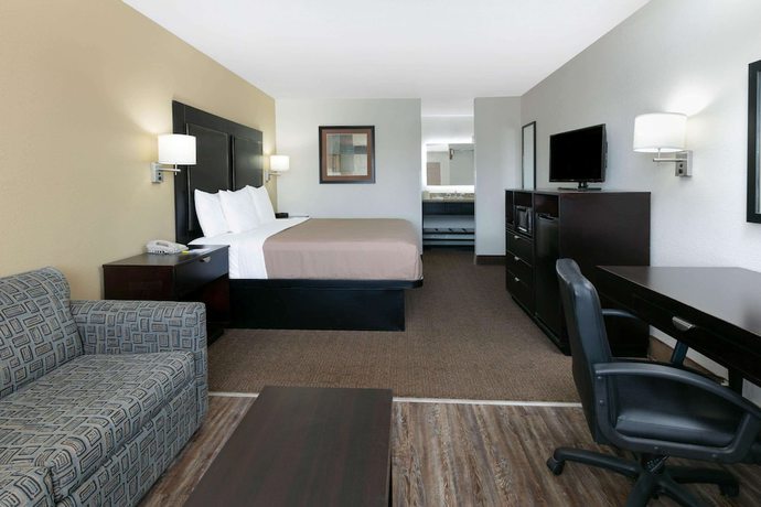 Imagen de la habitación del Hotel Days Inn By Wyndham Granbury. Foto 17