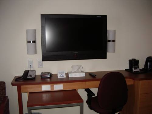 Imagen de la habitación del Hotel Days Inn By Wyndham Grande Prairie. Foto 10