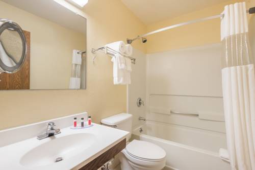 Imagen de la habitación del Hotel Days Inn By Wyndham Greenfield. Foto 3