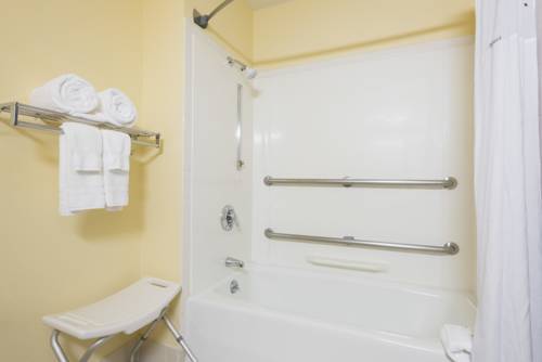 Imagen de la habitación del Hotel Days Inn By Wyndham Greenfield. Foto 5