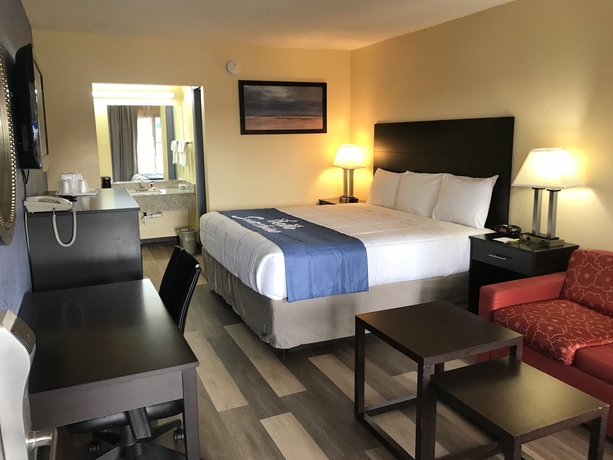 Imagen de la habitación del Hotel Days Inn By Wyndham Greensboro Airport. Foto 3