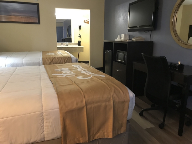 Imagen de la habitación del Hotel Days Inn By Wyndham Greensboro Airport. Foto 5