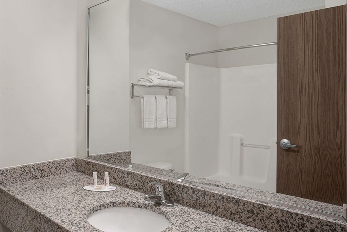 Imagen de la habitación del Hotel Days Inn By Wyndham Greensboro Nc. Foto 10