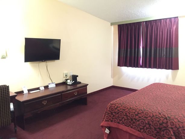 Imagen de la habitación del Hotel Days Inn By Wyndham Grove City Columbus South. Foto 5