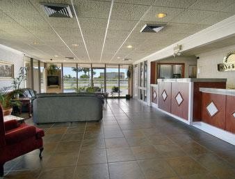 Imagen de los interiores del Hotel Days Inn By Wyndham Grove City Columbus South. Foto 16