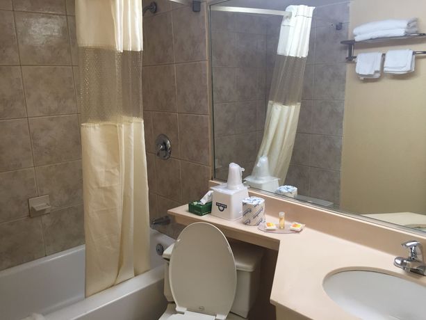 Imagen de la habitación del Hotel Days Inn By Wyndham Grove City Columbus South. Foto 10