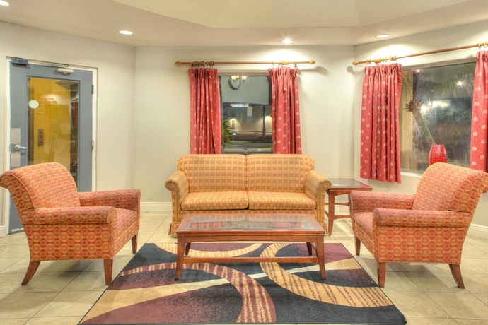 Imagen de los interiores del Hotel Days Inn By Wyndham Gulfport. Foto 15