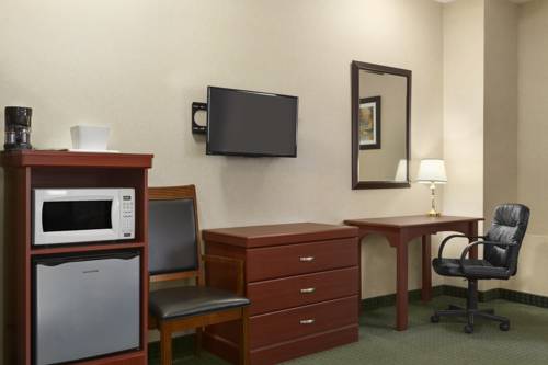 Imagen de la habitación del Hotel Days Inn By Wyndham Hamilton, Hamilton . Foto 10
