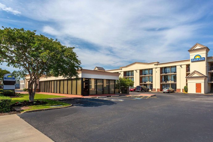 Imagen general del Hotel Days Inn By Wyndham Hampton Near Coliseum Convention Center. Foto 3