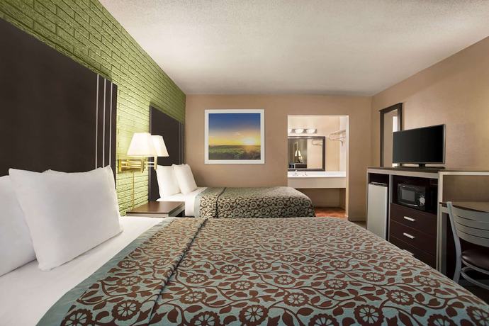 Imagen de la habitación del Hotel Days Inn By Wyndham Hardeeville/ I-95 State Line. Foto 2