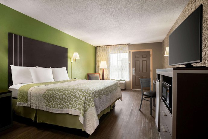Imagen de la habitación del Hotel Days Inn By Wyndham Hardeeville/ I-95 State Line. Foto 4