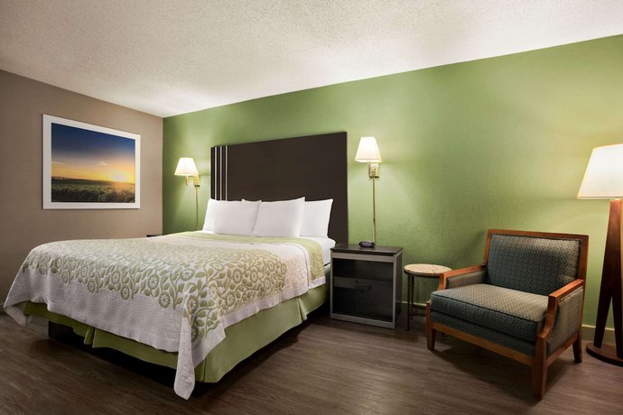 Imagen de la habitación del Hotel Days Inn By Wyndham Hardeeville/ I-95 State Line. Foto 5