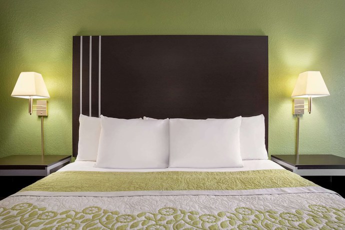 Imagen de la habitación del Hotel Days Inn By Wyndham Hardeeville/ I-95 State Line. Foto 13