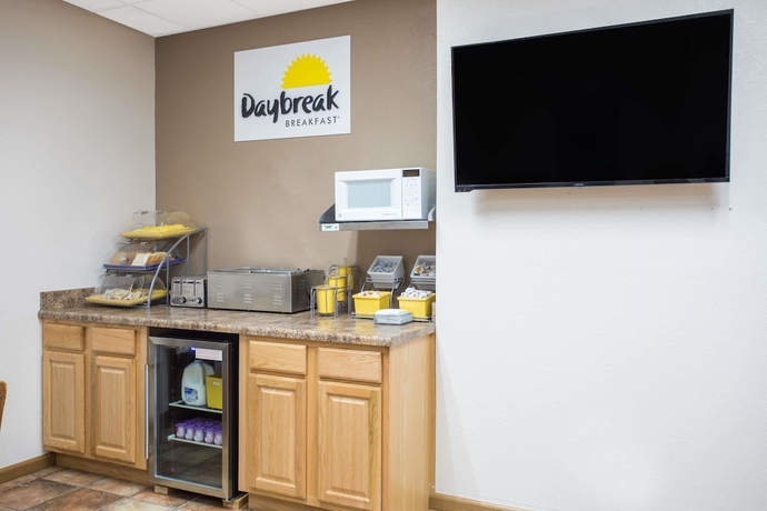 Imagen del bar/restaurante del Hotel Days Inn By Wyndham Harrison. Foto 4