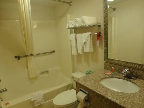 Imagen de la habitación del Hotel Days Inn By Wyndham Harrisonburg. Foto 4