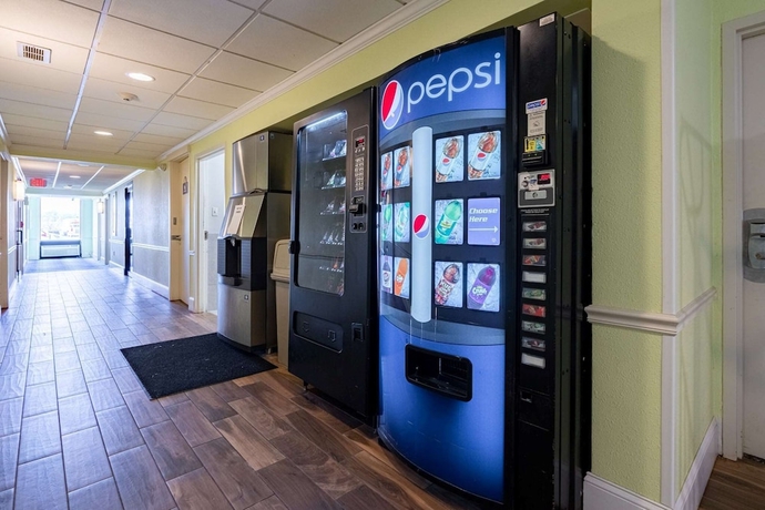 Imagen de los interiores del Hotel Days Inn By Wyndham Hartford/closest Downtown. Foto 16