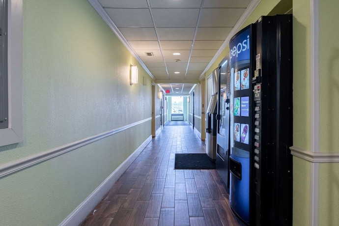 Imagen de los interiores del Hotel Days Inn By Wyndham Hartford/closest Downtown. Foto 17