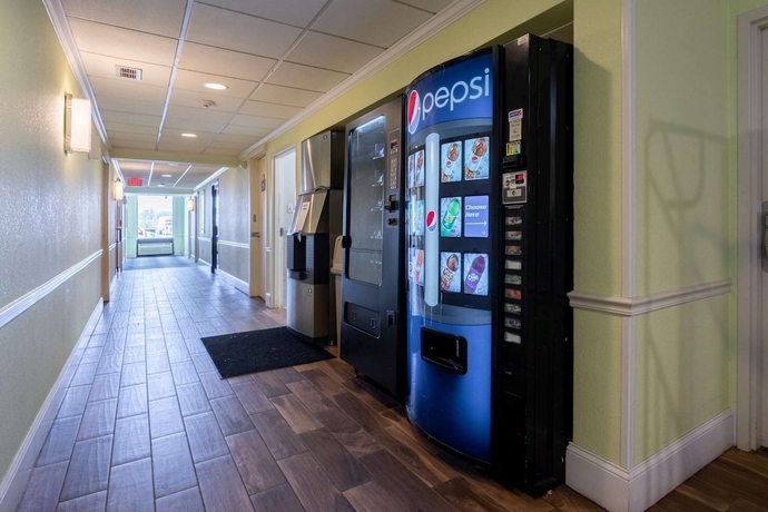 Imagen de los interiores del Hotel Days Inn By Wyndham Hartford/closest Downtown. Foto 18