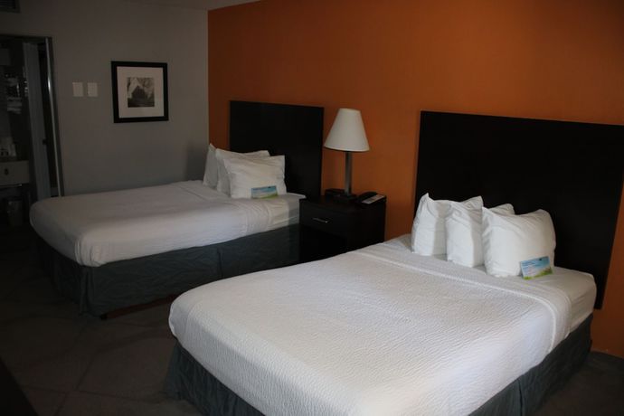 Imagen de la habitación del Hotel Days Inn By Wyndham Hays. Foto 8