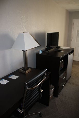 Imagen de la habitación del Hotel Days Inn By Wyndham Hays. Foto 10