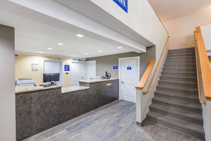 Imagen de los interiores del Hotel Days Inn By Wyndham Hays. Foto 17