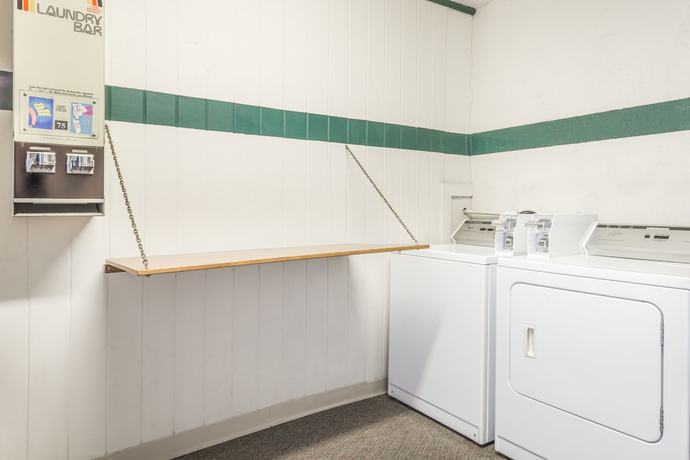 Imagen de los interiores del Hotel Days Inn By Wyndham Hays. Foto 18