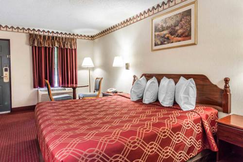 Imagen de la habitación del Hotel Days Inn By Wyndham Helen. Foto 3