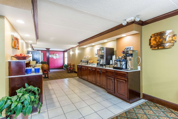 Imagen del bar/restaurante del Hotel Days Inn By Wyndham High Point/archdale. Foto 2