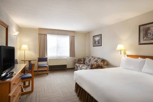 Imagen de la habitación del Hotel Days Inn By Wyndham Hinton. Foto 6