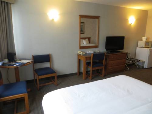Imagen de la habitación del Hotel Days Inn By Wyndham Hinton. Foto 14