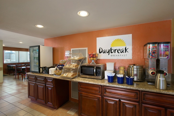 Imagen del bar/restaurante del Hotel Days Inn By Wyndham Holbrook. Foto 4