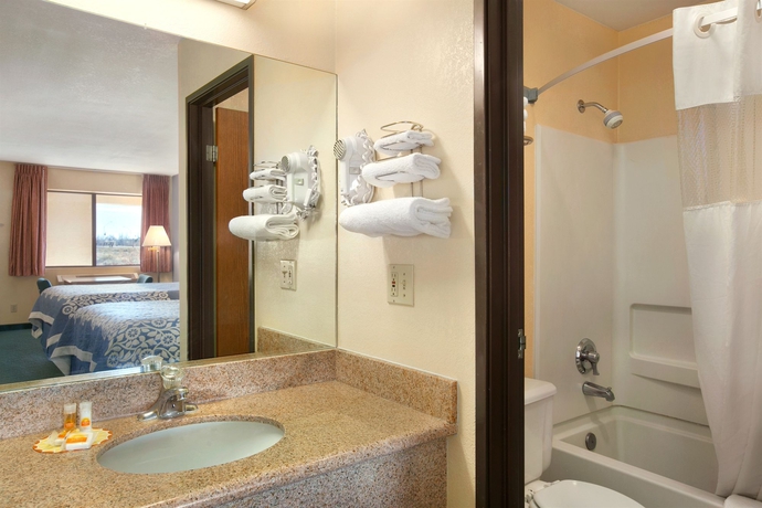 Imagen de la habitación del Hotel Days Inn By Wyndham Holbrook. Foto 8