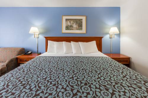 Imagen de la habitación del Hotel Days Inn By Wyndham Holland. Foto 7
